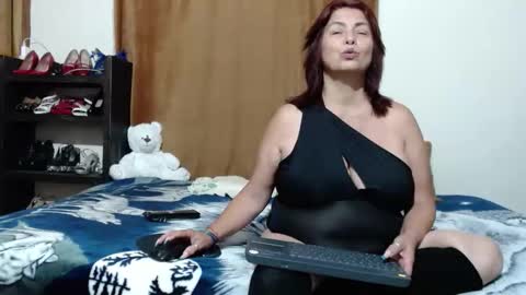 Snapshot of sharon_stonne_66 chatting on 16, 10, 2025 S H A R O N online show from 16, 10, 2025