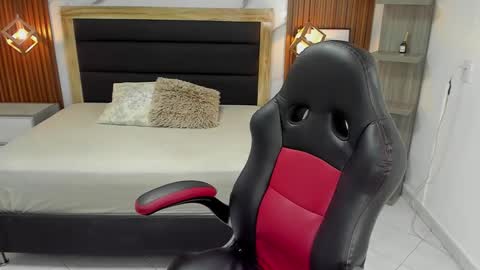 M A G N O  online show from 1, 11, 2025