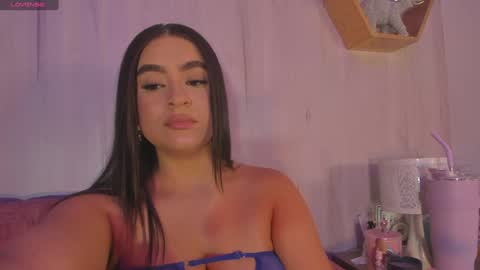 Snapshot of sharonlewy_ chatting on 10, 1, 2025 Sharon online show from 10, 1, 2025