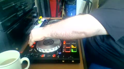 Snapshot of shawnwax123 chatting on 15, 7, 2026 lilbone online show from 15, 7, 2026