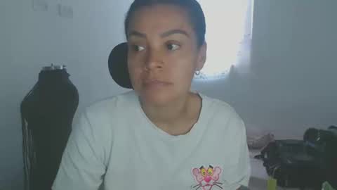 Snapshot of shayna_cute chatting on 27, 11, 2025 Shayna online show from 27, 11, 2025