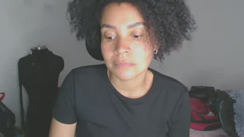 Snapshot of shayna_cute chatting on 2, 12, 2025 Shayna online show from 2, 12, 2025