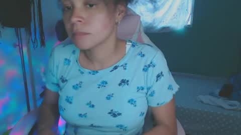 Snapshot of shayna_cute chatting on 19, 7, 2026 Shayna online show from 19, 7, 2026