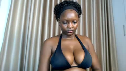 Snapshot of shayne_akinyi chatting on 17, 6, 2026 Shayne online show from 17, 6, 2026