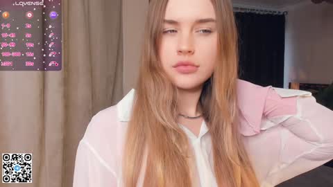 Snapshot of sheenaeast chatting on 30, 12, 2024 Violet online show from 30, 12, 2024