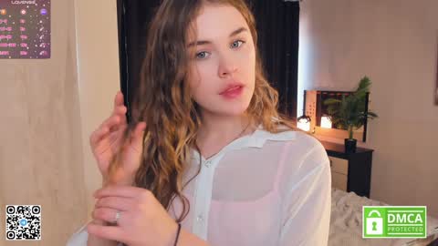 Snapshot of sheenaeast chatting on 6, 1, 2025 Violet online show from 6, 1, 2025