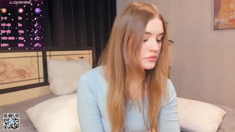 Snapshot of sheenaeast chatting on 8, 1, 2025 Violet online show from 8, 1, 2025