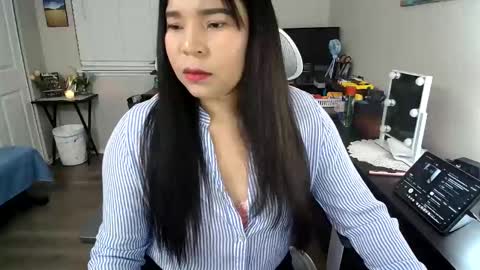 sheilyn_smith online show from 7, 4, 2026