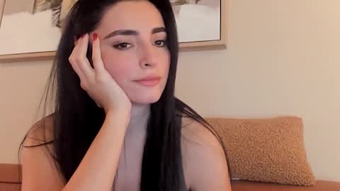 Snapshot of sheisallthat chatting on 2, 10, 2025 sheisallthat online show from 2, 10, 2025