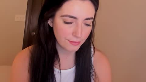 Snapshot of sheisallthat chatting on 22, 10, 2025 sheisallthat online show from 22, 10, 2025