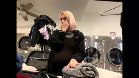 Snapshot of shelbybaby01 chatting on 17, 12, 2024 Shelby holes online show from 17, 12, 2024