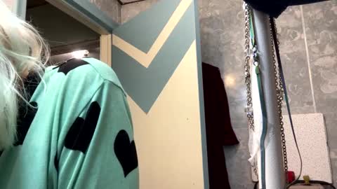 Snapshot of shelbybaby01 chatting on 8, 3, 2025 Shelby holes online show from 8, 3, 2025