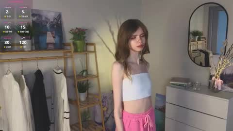 Snapshot of shelleyborom chatting on 8, 3, 2025 Sofia online show from 8, 3, 2025