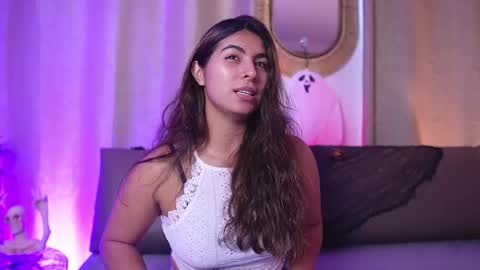  Transmission schedule Monday - Friday 715 am to 200 pm time Colombia  online show from 16, 10, 2025