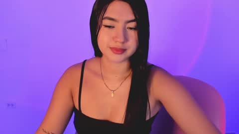 Snapshot of shelly_rohades chatting on 14, 10, 2025 online show from 14, 10, 2025