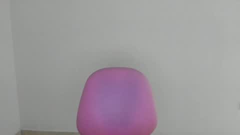 Snapshot of shelly_rohades chatting on 7, 11, 2025 online show from 7, 11, 2025