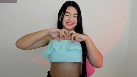 Snapshot of shelly_rohades chatting on 14, 11, 2025 online show from 14, 11, 2025