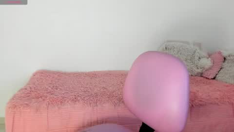 Snapshot of shelly_rohades chatting on 26, 7, 2026 online show from 26, 7, 2026