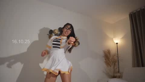 Snapshot of shena_nomy chatting on 16, 10, 2025 In instagram shena nomy online show from 16, 10, 2025
