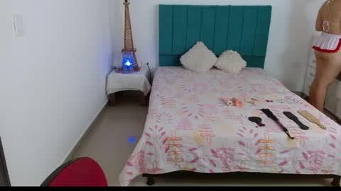 Shena online show from 5, 4, 2026