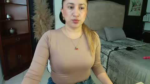 sheryl_jones online show from 9, 6, 2026