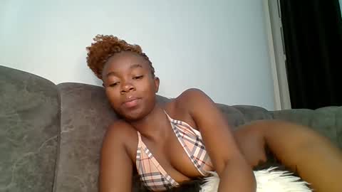 Snapshot of shi_assy chatting on 25, 9, 2025 shi assy online show from 25, 9, 2025