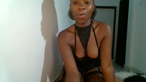 Snapshot of shi_assy chatting on 25, 10, 2025 shi assy online show from 25, 10, 2025