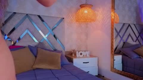 shimmer_lure online show from 4, 2, 2026