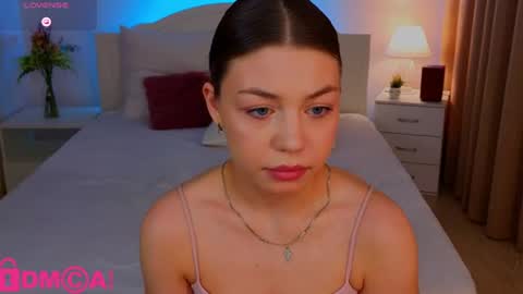 Snapshot of shine_abby_ chatting on 7, 7, 2026 Abby online show from 7, 7, 2026