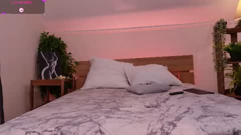 Snapshot of shine_abby_ chatting on 28, 7, 2026 Abby online show from 28, 7, 2026