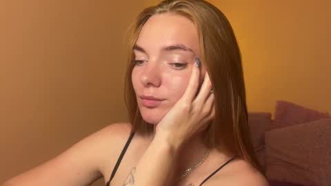 Snapshot of shinelikea_diamond chatting on 4, 6, 2026 Alexis online show from 4, 6, 2026