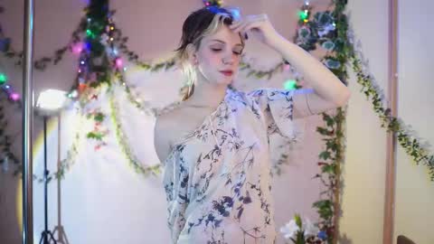 Snapshot of shiny_jail chatting on 28, 11, 2025 JennyMira THANK YOU FOR 77 777 online show from 28, 11, 2025