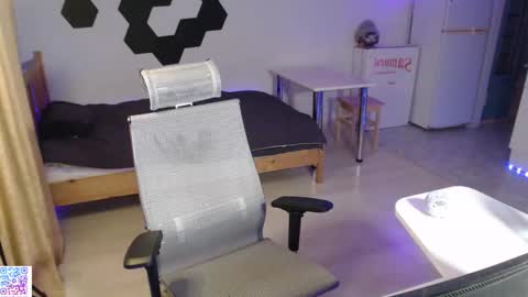 shiromy_ online show from 25, 11, 2025