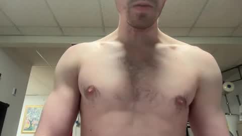 shirtlesshunk15 online show from 15, 2, 2026