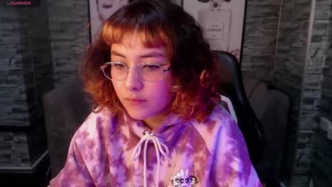 Snapshot of shizuko_b chatting on 7, 10, 2025 shizuko_b online show from 7, 10, 2025