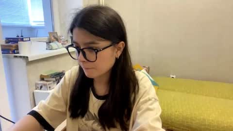 Snapshot of shontagrabowski chatting on 26, 6, 2026 Marie online show from 26, 6, 2026