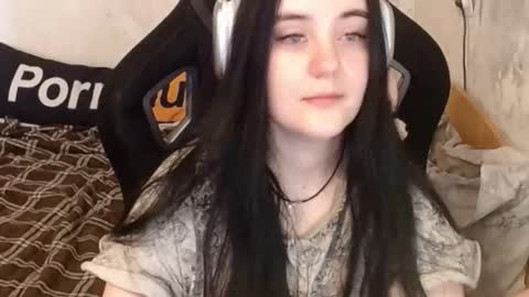 Snapshot of show_for_you chatting on 12, 11, 2025 show_for_you online show from 12, 11, 2025