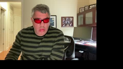 Snapshot of showmet chatting on 7, 4, 2026 Chicago Guy online show from 7, 4, 2026