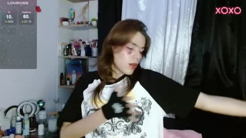 Shun White online show from 10, 2, 2025