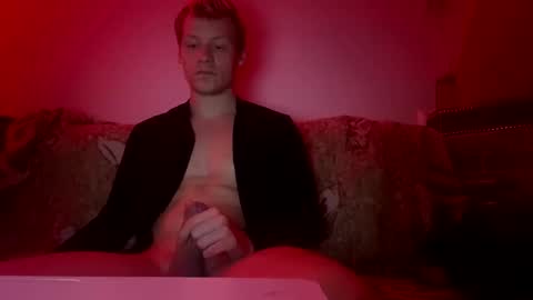 shy_couple_cute online show from 4, 2, 2025