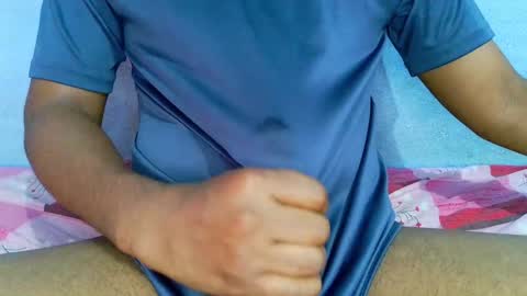 Snapshot of shy_eyes_ chatting on 5, 2, 2025 shyeyes online show from 5, 2, 2025