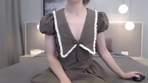 Snapshot of shy_schoolgirl_ chatting on 27, 10, 2025 shy_schoolgirl_ online show from 27, 10, 2025