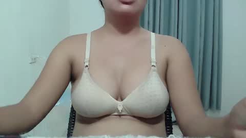 Snapshot of shy_thea chatting on 27, 11, 2025 shy_thea online show from 27, 11, 2025