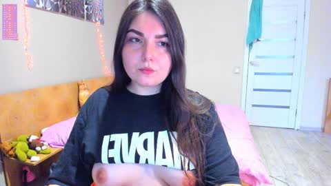 ShyAdalin online show from 2, 4, 2026