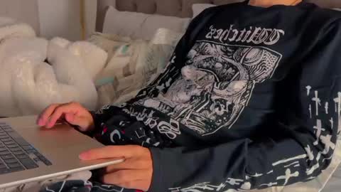 shydude666 online show from 28, 12, 2024