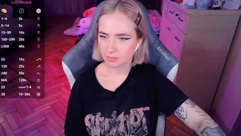 Snapshot of shyfoxxxy chatting on 9, 1, 2025 Effie online show from 9, 1, 2025