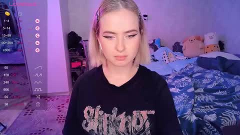 Snapshot of shyfoxxxy chatting on 9, 2, 2025 Effie online show from 9, 2, 2025