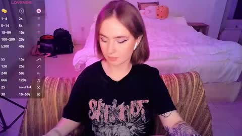 Snapshot of shyfoxxxy chatting on 23, 2, 2025 Effie online show from 23, 2, 2025