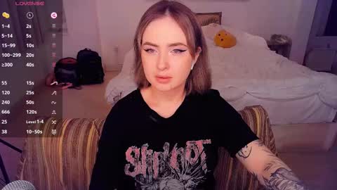 Snapshot of shyfoxxxy chatting on 25, 2, 2025 Effie online show from 25, 2, 2025