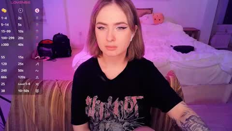 Snapshot of shyfoxxxy chatting on 25, 2, 2025 Effie online show from 25, 2, 2025